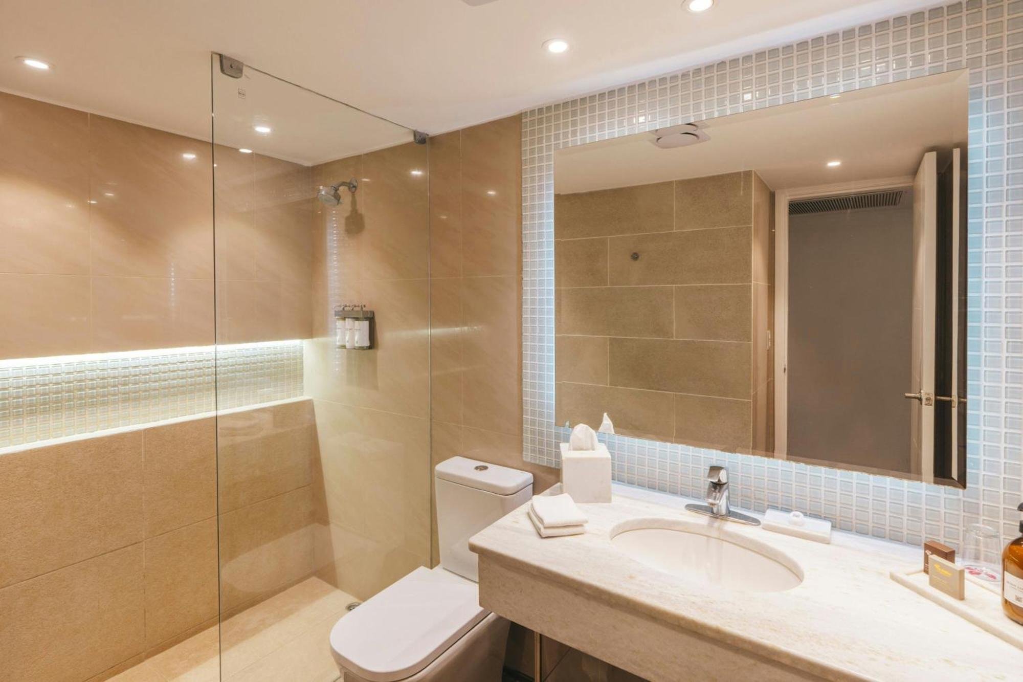 Quarto King Ao Lado da Piscina